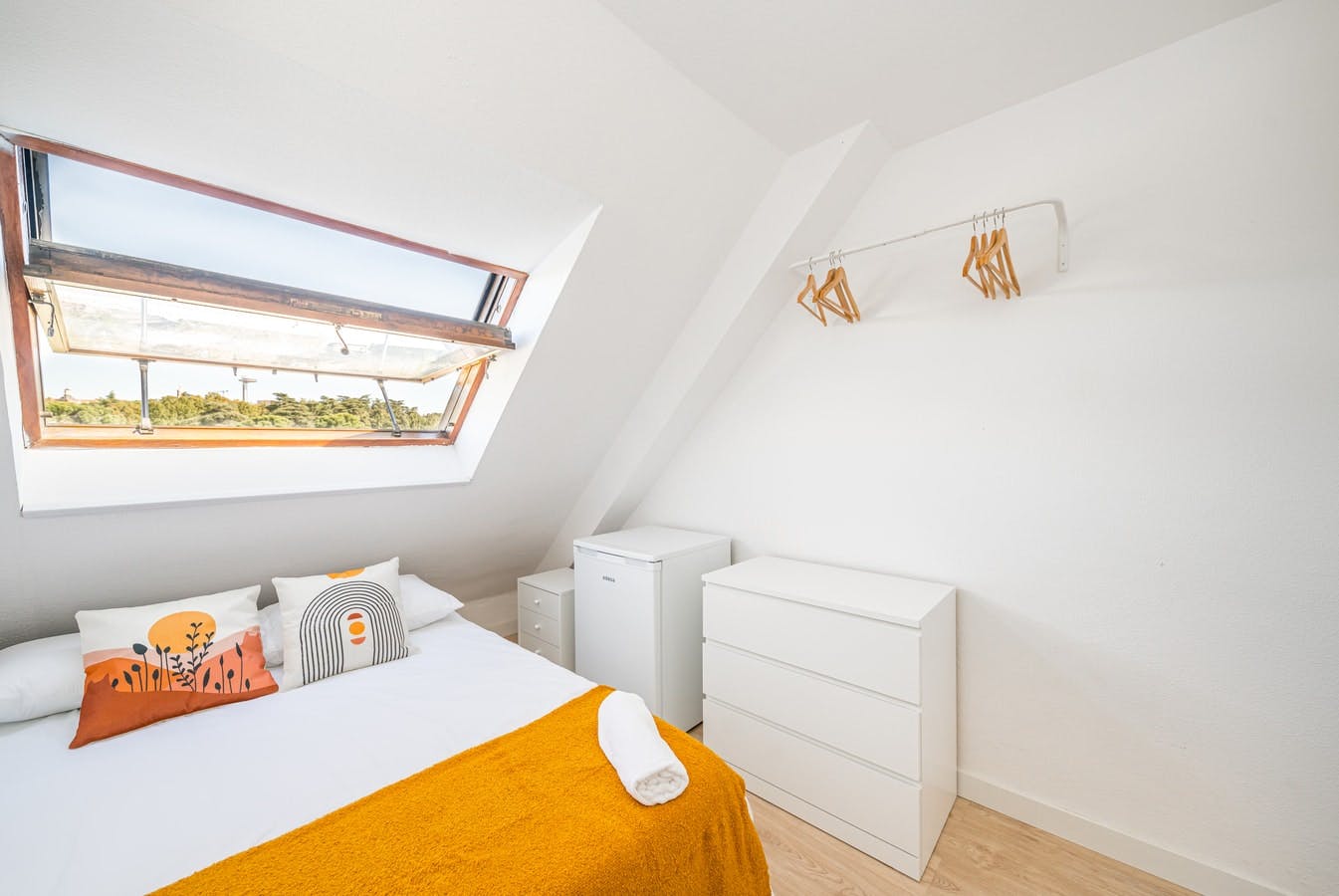 Apartamento para alugar por € 801 por mês em Madrid, Avenida de Valladolid