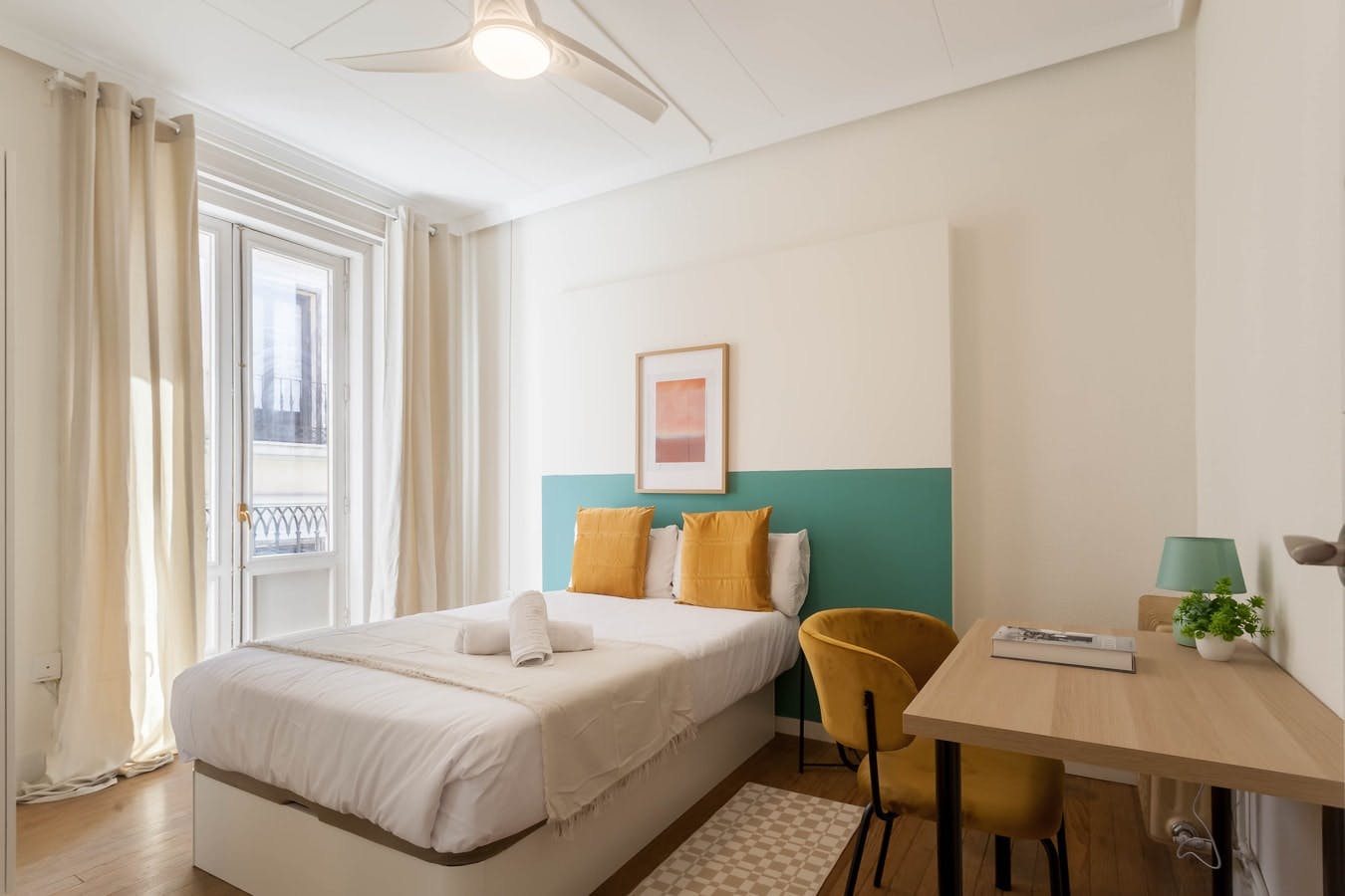 Calle de la Luna, Madrid preview