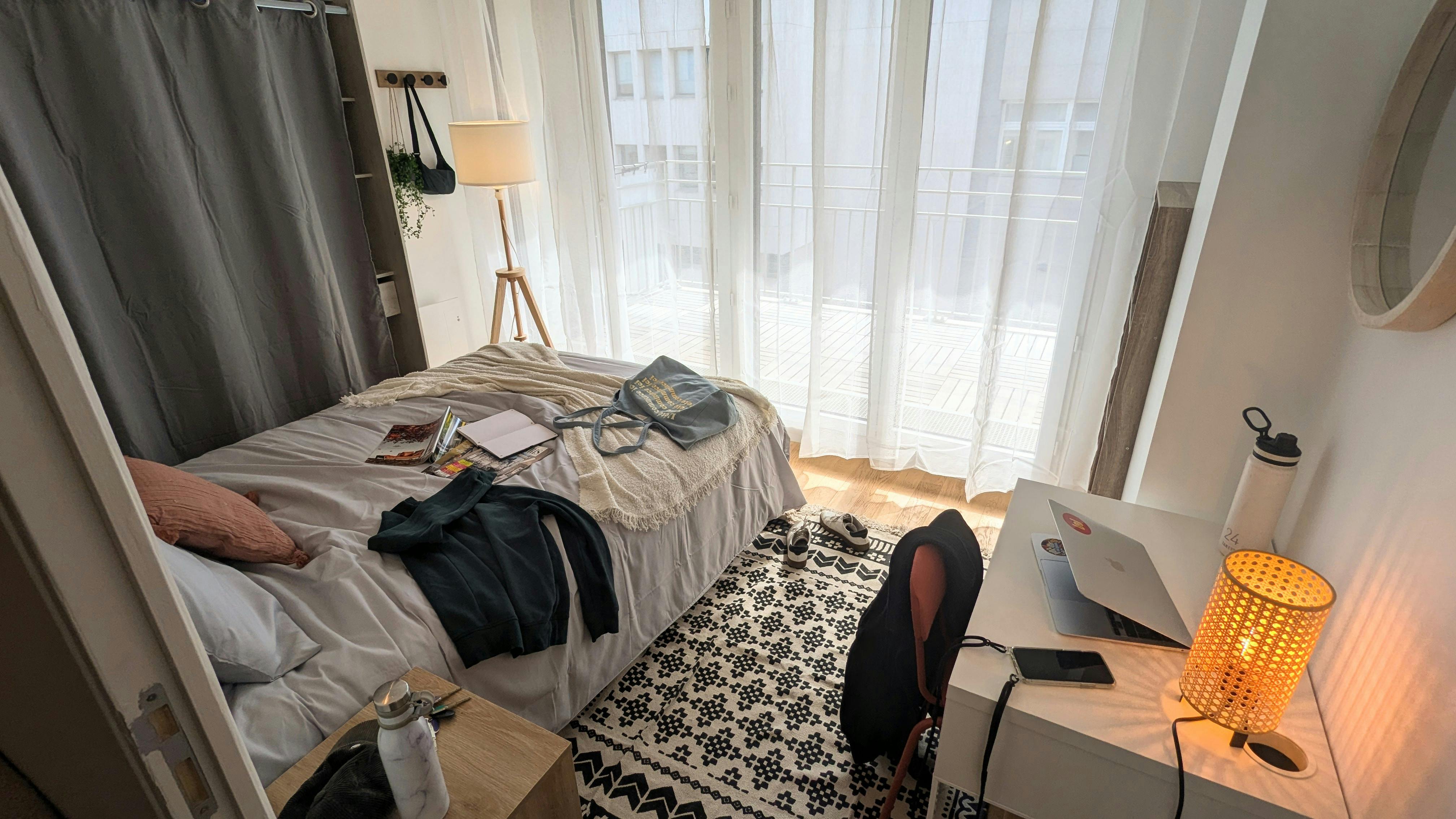 Private room in Rue Petit, Clichy (1724082) room image 1