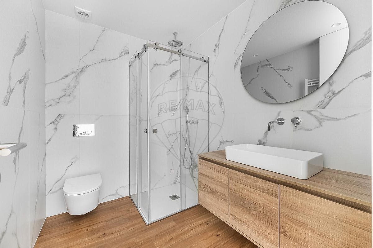 4-Bedroom Apartment in Rua dos Polacos, Vila Nova de Gaia (1724084) ROOM 1