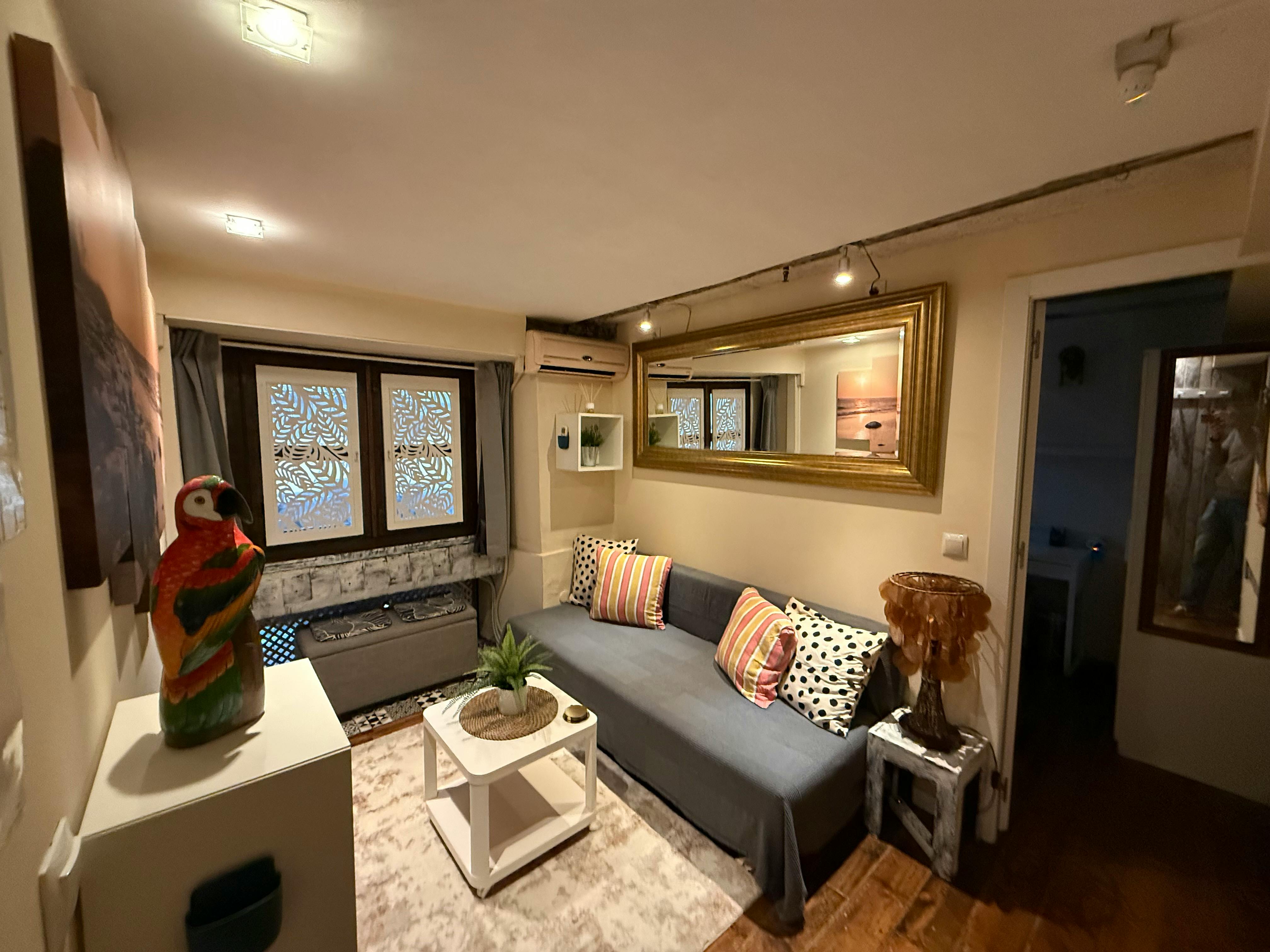 Apartament de închiriat pentru 1.300 EUR pe lună în Madrid, Calle del Tesoro