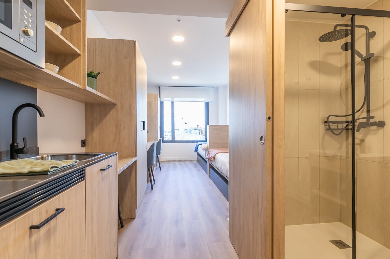 Shared room in Calle la Estrada, Madrid (1724111) ROOM 4