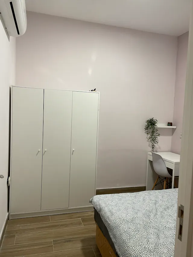 Private room in Carrer del Llobregat, L'Hospitalet de Llobregat (1724135) room image 1
