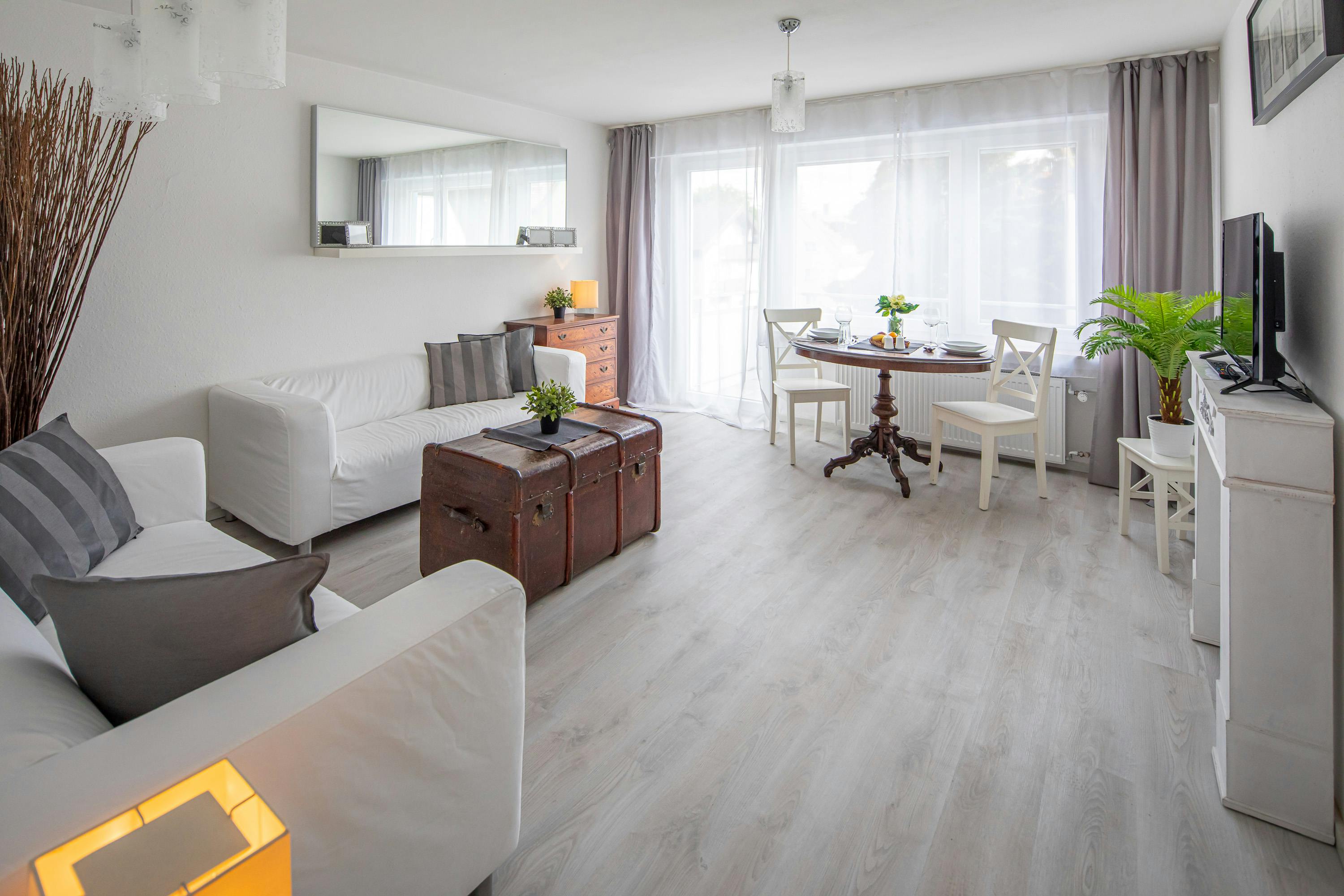 Wohnung zu mieten für 1.500 € pro Monat in Stuttgart, Asperger Straße