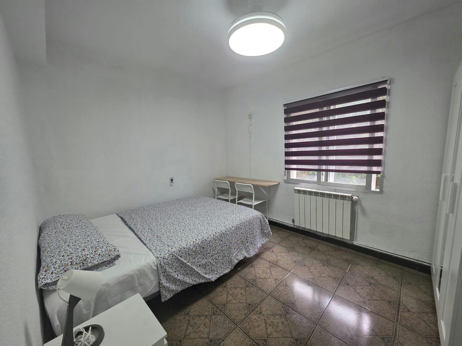 Private room for rent for €550 per month in Torrejón de Ardoz, Colonia Ciudad Jardín del Rosario