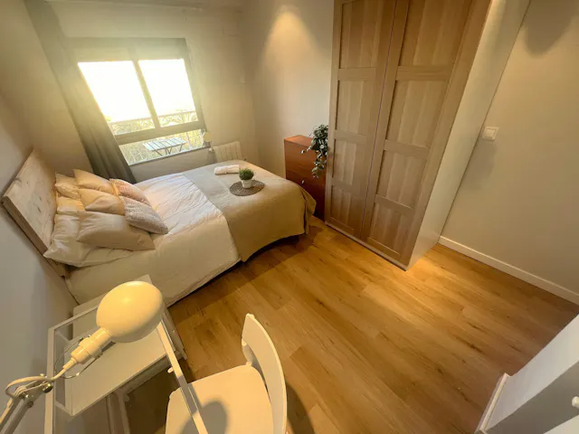 Private room in Carrer del Bisbe Jaume Pérez, Valencia (1724210) room image 6