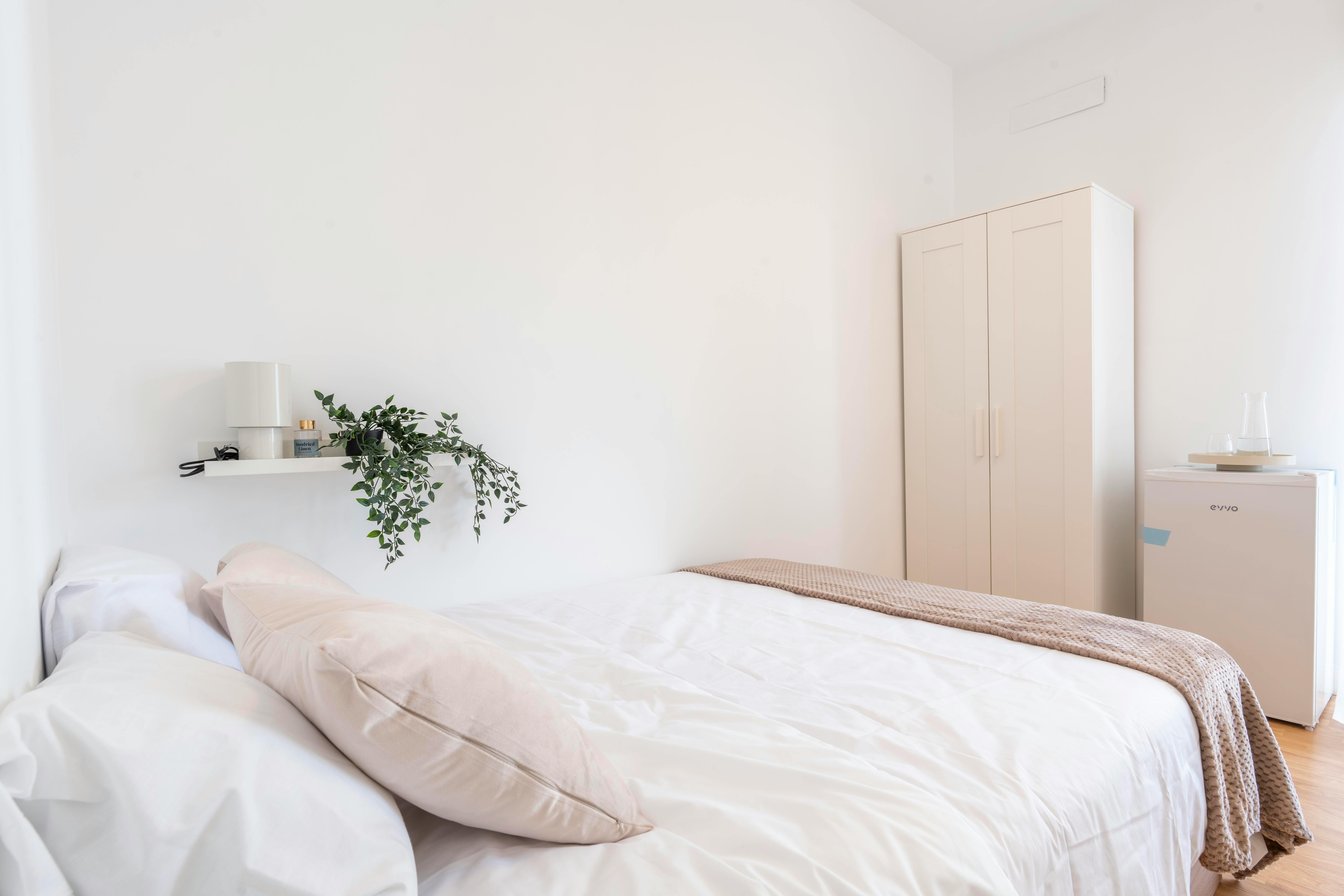 Private room in Calle de Santa Engracia, Madrid (1724267) room image 7