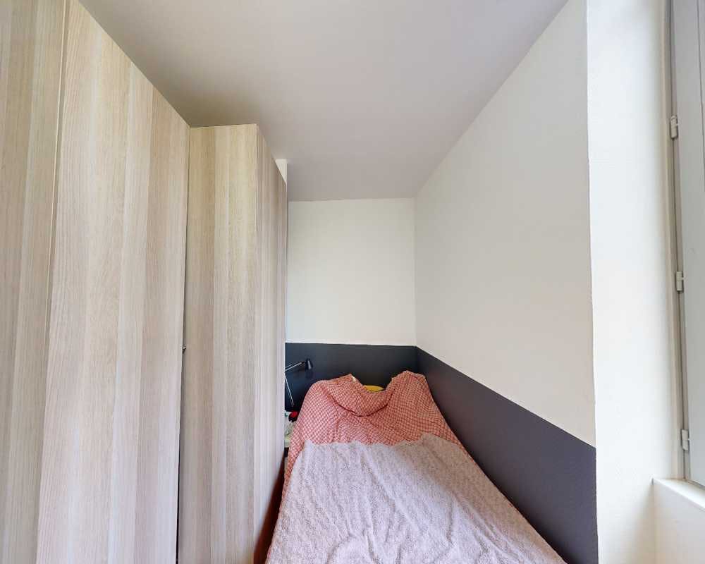 Private room in Place Voltaire, Lyon (1724299) room image 1