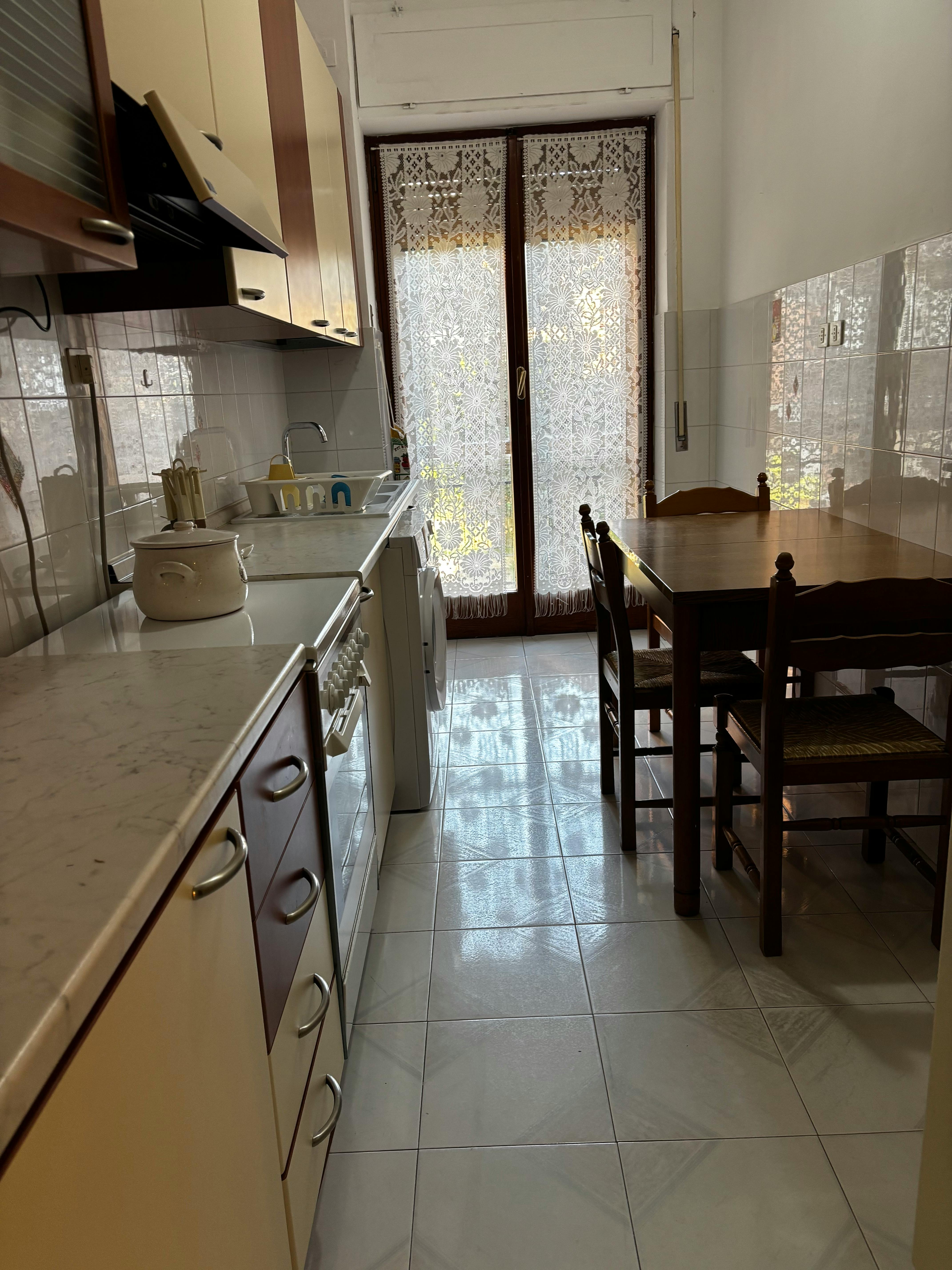 Quarto privado para alugar por € 320 por mês em Caserta, Via Ferrarecce