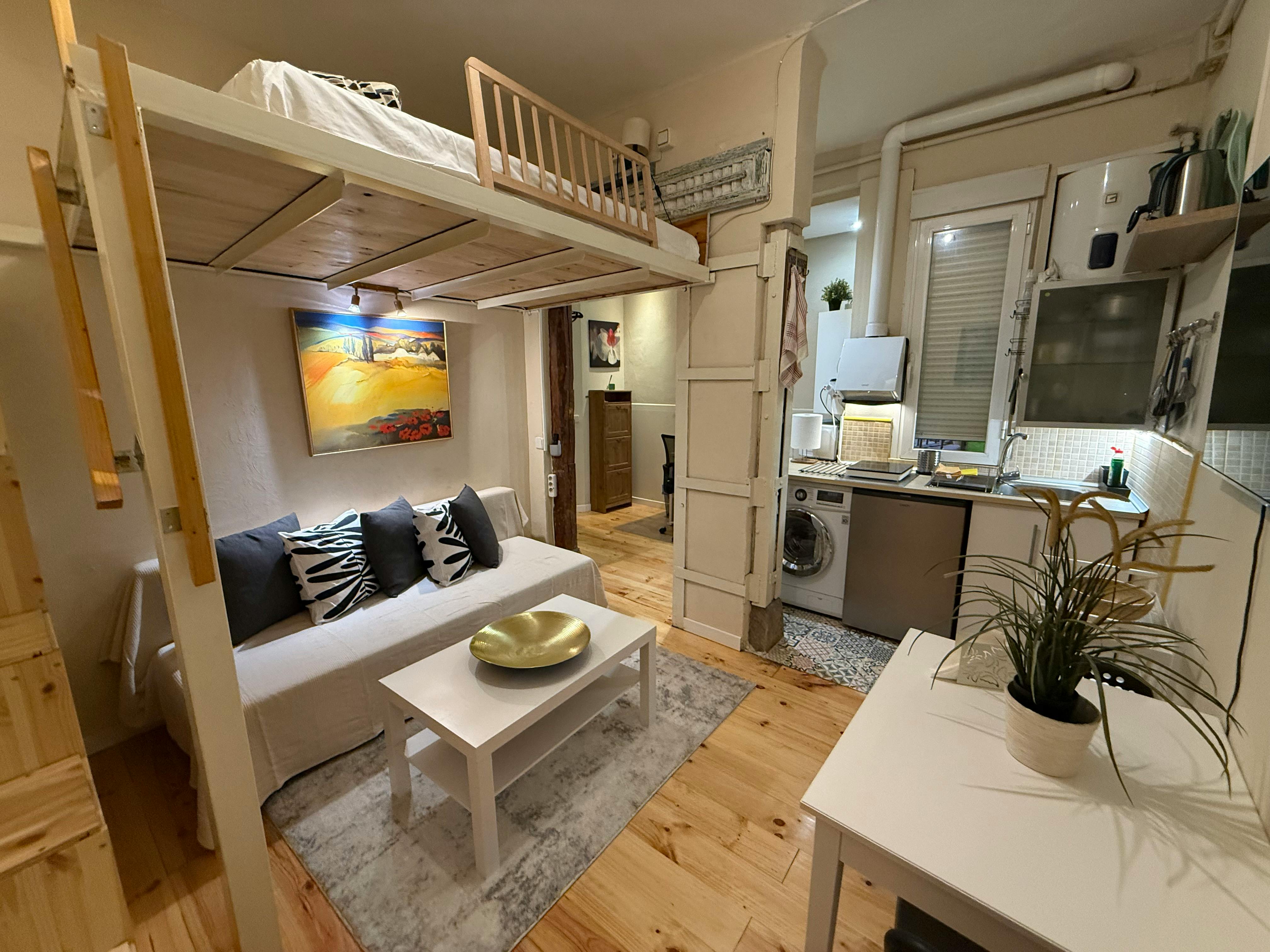 Apartment in Calle de San Andrés, Madrid (1724705) room image 1