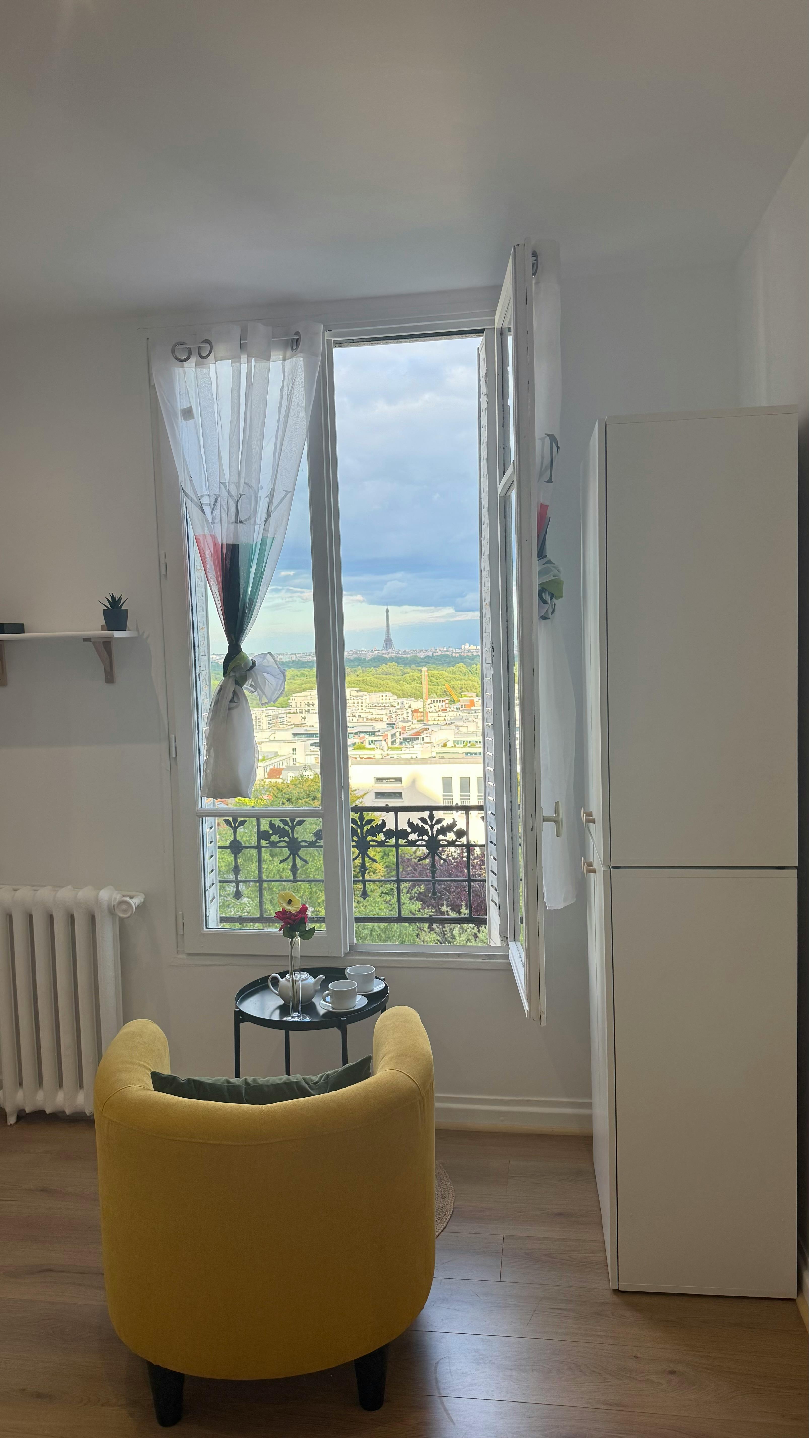 Etta att hyra för 1 300 € i månaden i Suresnes, Rue Jacques Decour