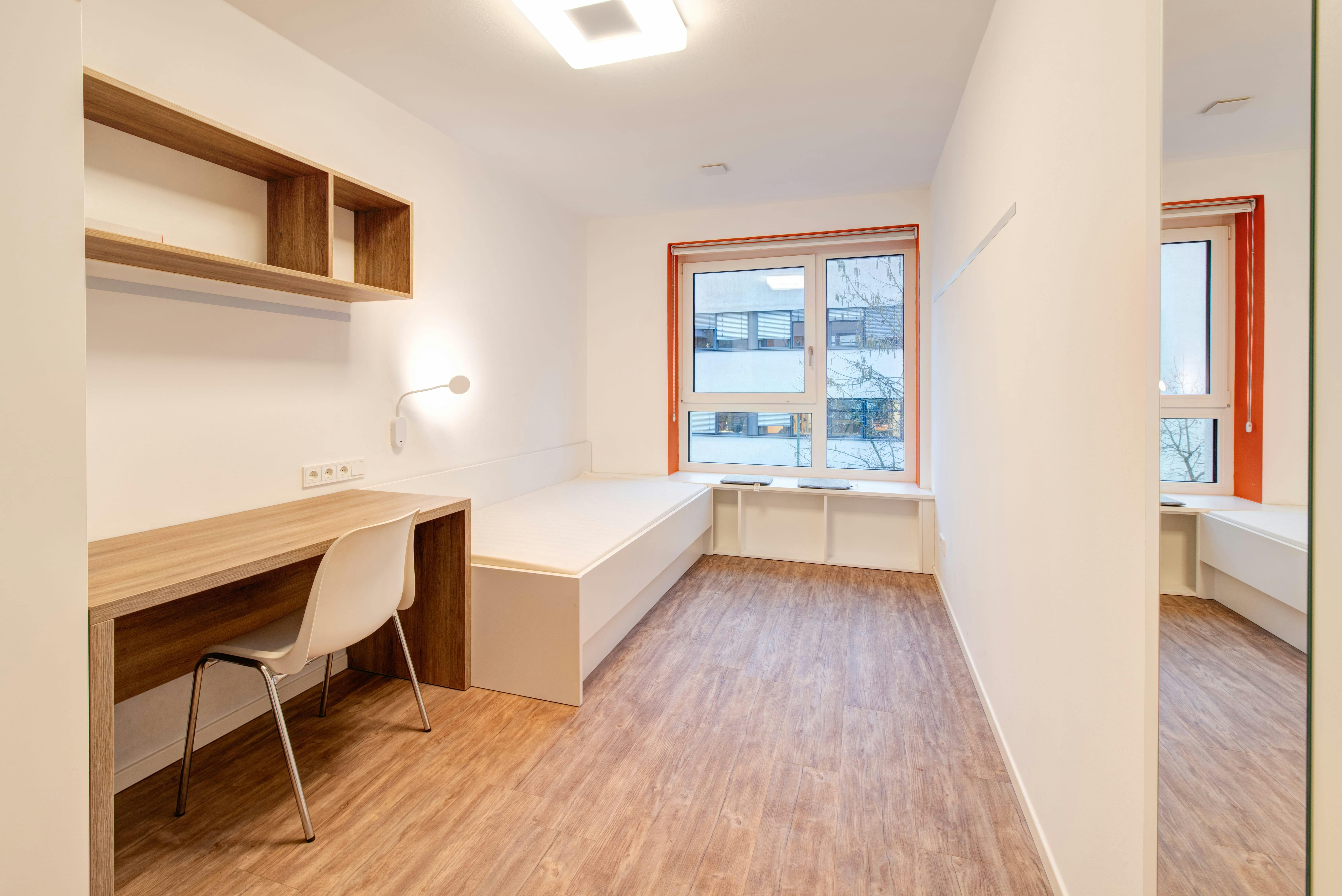 Ostendstraße, Berlin preview
