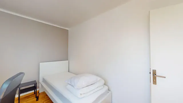 Private room in Boulevard Mansart, Dijon (1724787) room image 1