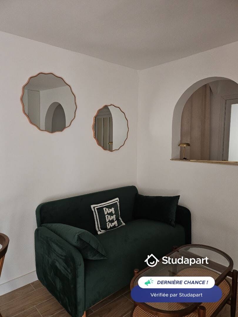 Lägenhet att hyra för 2 090 € i månaden i Beausoleil, Route des Serres