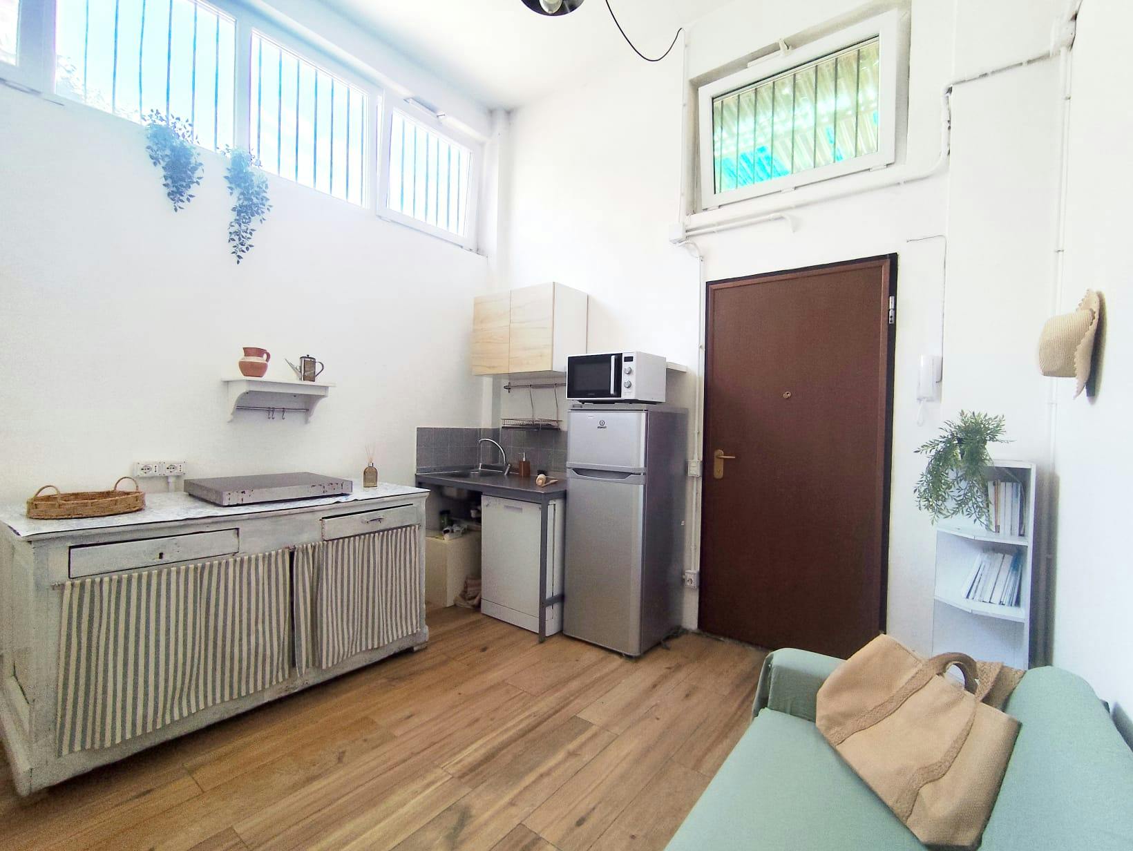1-Bedroom Apartment in Via Santa Maria Rossa, Milan (1724858) ROOM 3