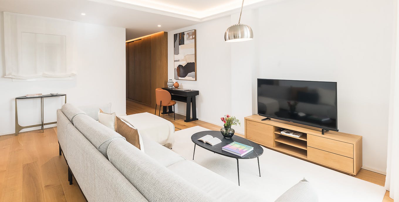 Apartamento en alquiler por 12.369 € al mes en Donostia / San Sebastián, Zubieta Kalea