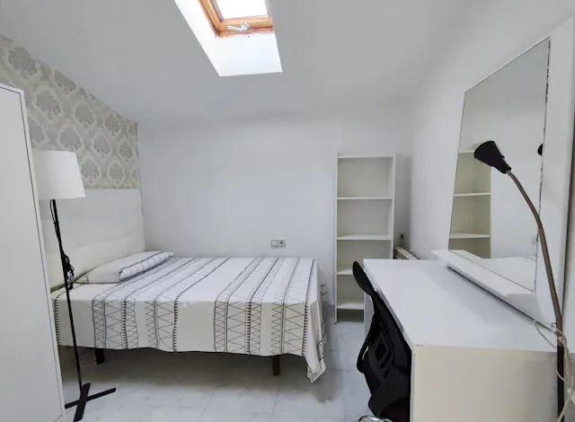 Private room in Calle de Gaztambide, Madrid (1725149) room image 2