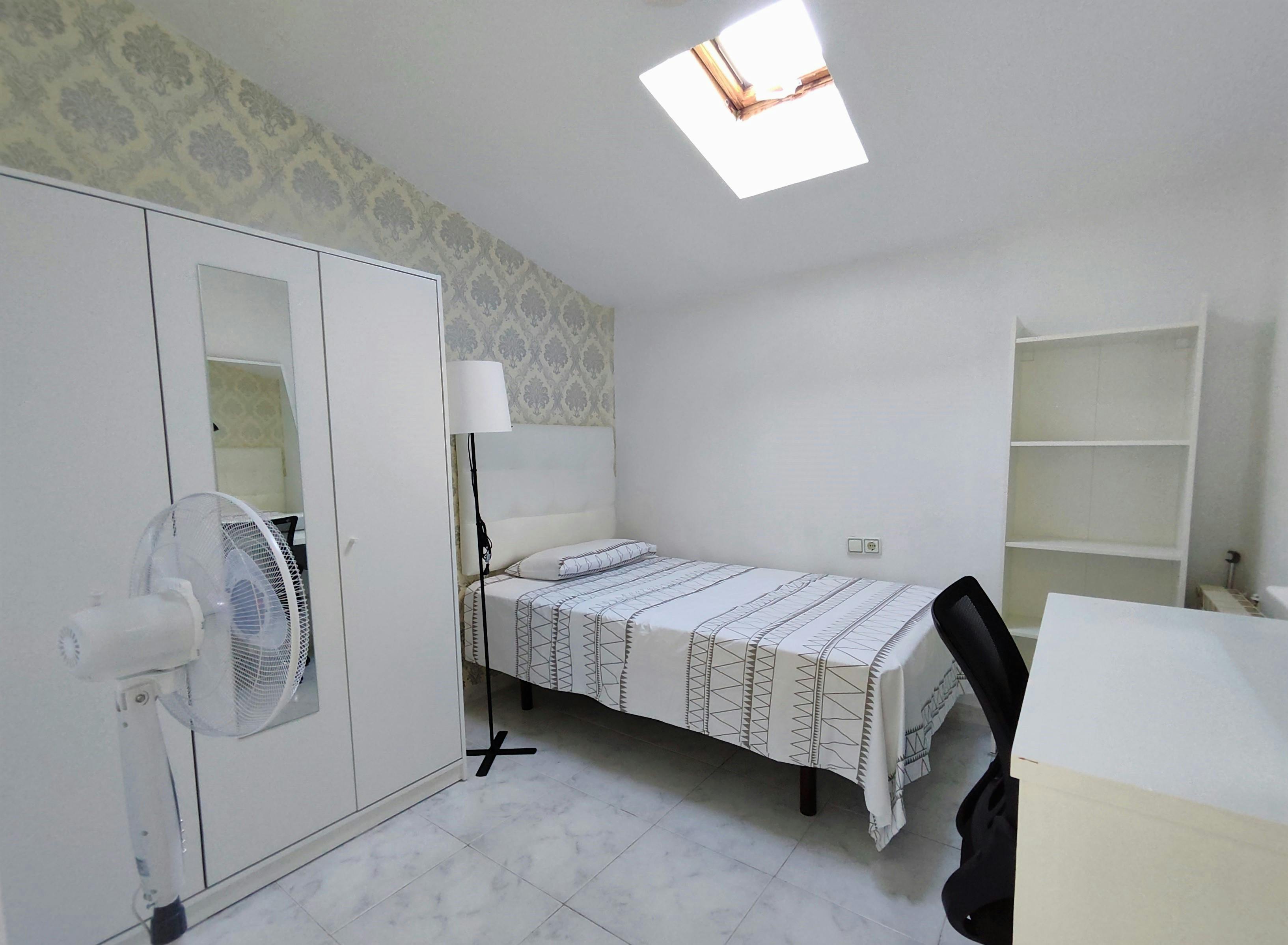 Private room in Calle de Gaztambide, Madrid (1725150) room image 1