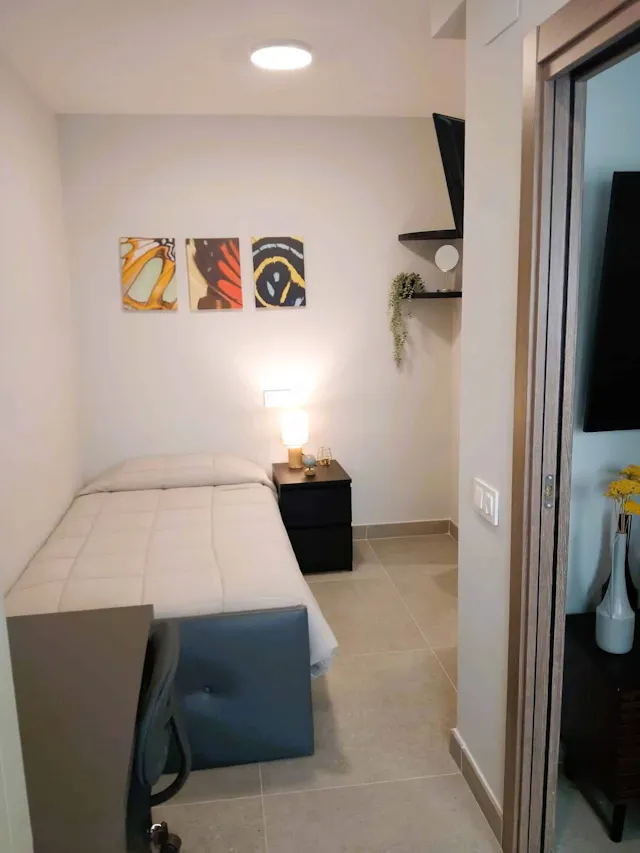 Private room in Calle de Cartagena, Madrid (1725167) room image 1