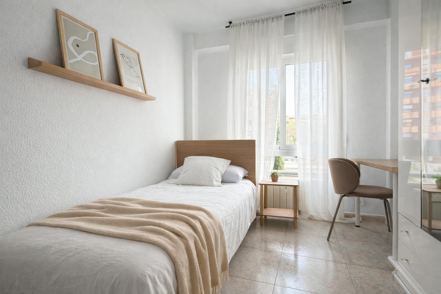 6-Bedroom Apartment in Calle de Juan Duque, Madrid (1725184) room image 1