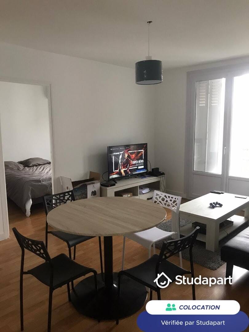 WG-Zimmer zu mieten für 400 € pro Monat in Bourges, Rue Louis Mallet