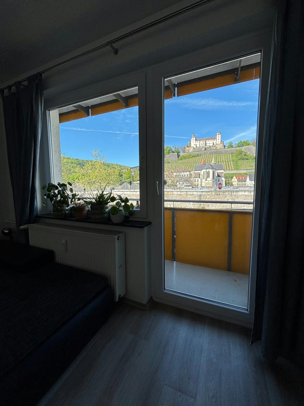Appartement à louer pour 1 450 €/mois à Würzburg, Untere Johannitergasse