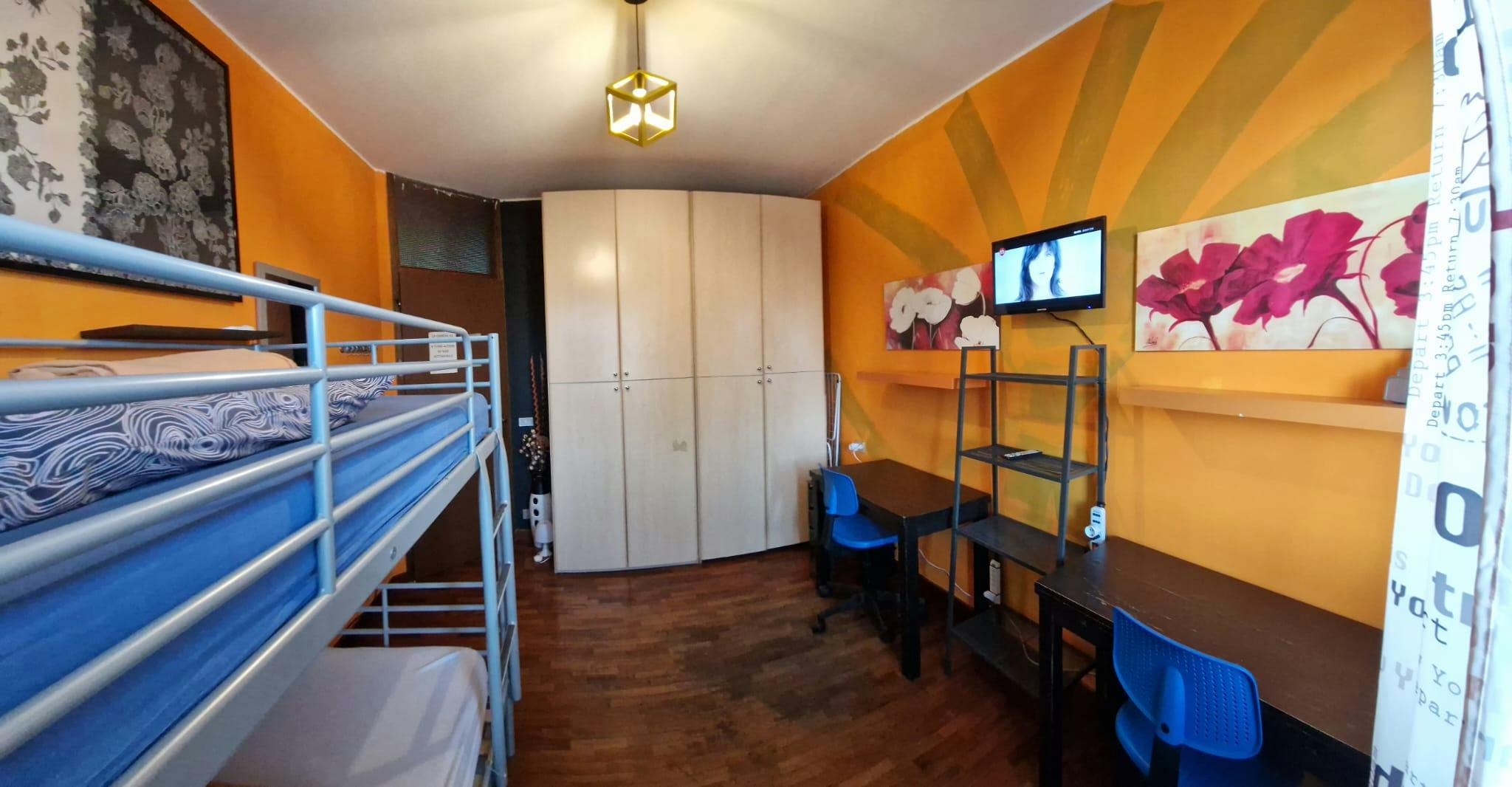Shared room in Via Giovanni Carnovali, Bergamo (1725313) ROOM 1