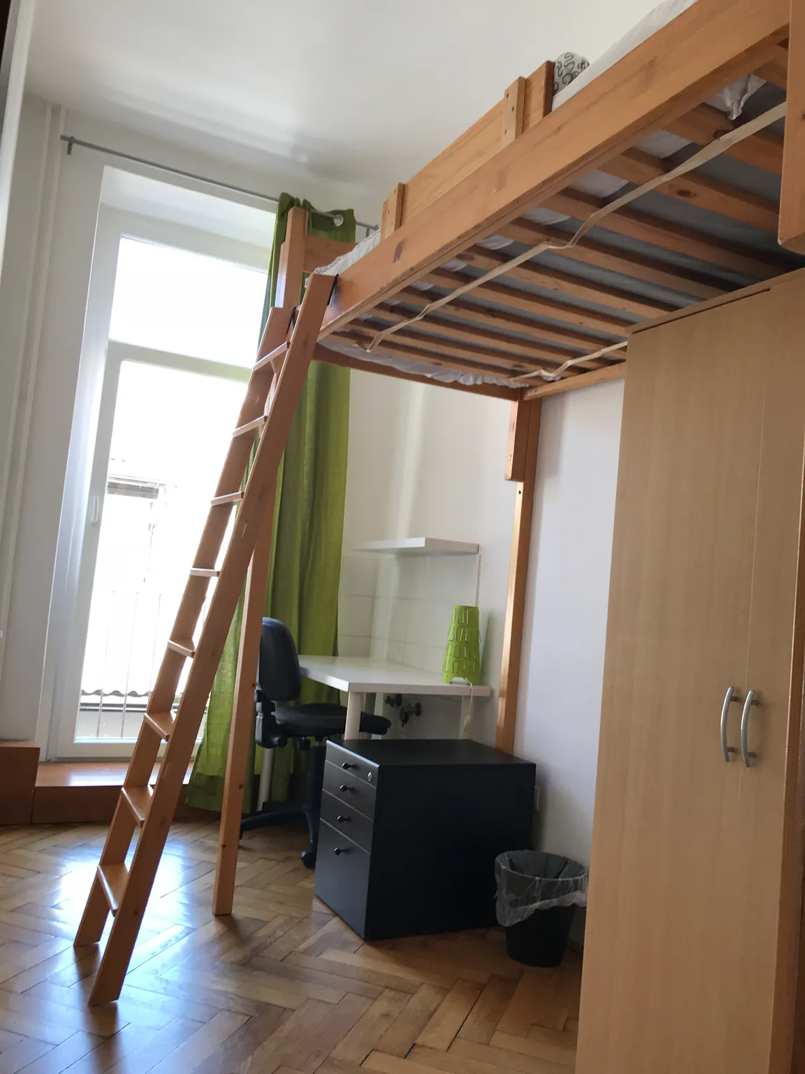Kolodvorska ulica, Ljubljana preview
