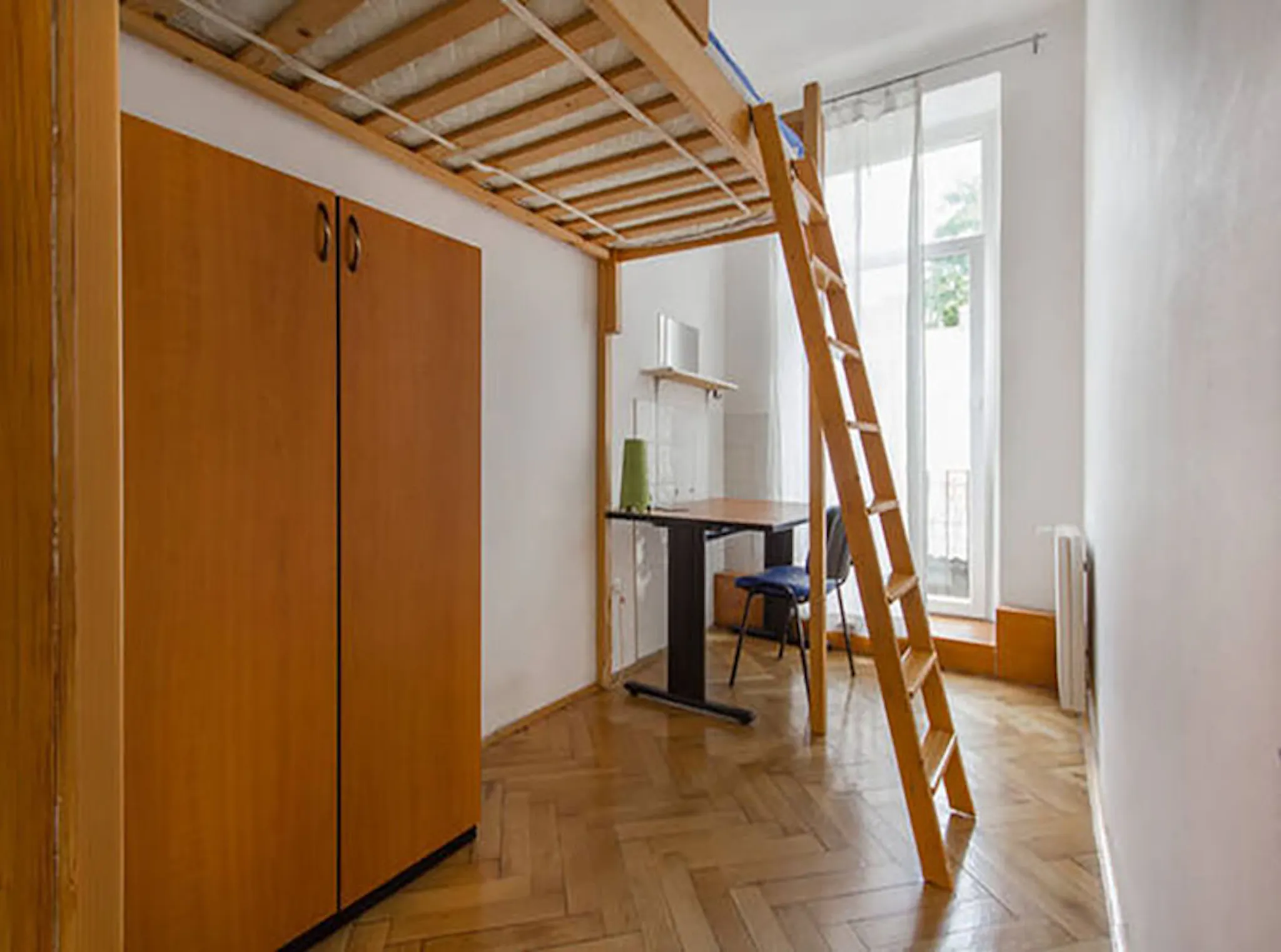 Kolodvorska ulica, Ljubljana preview