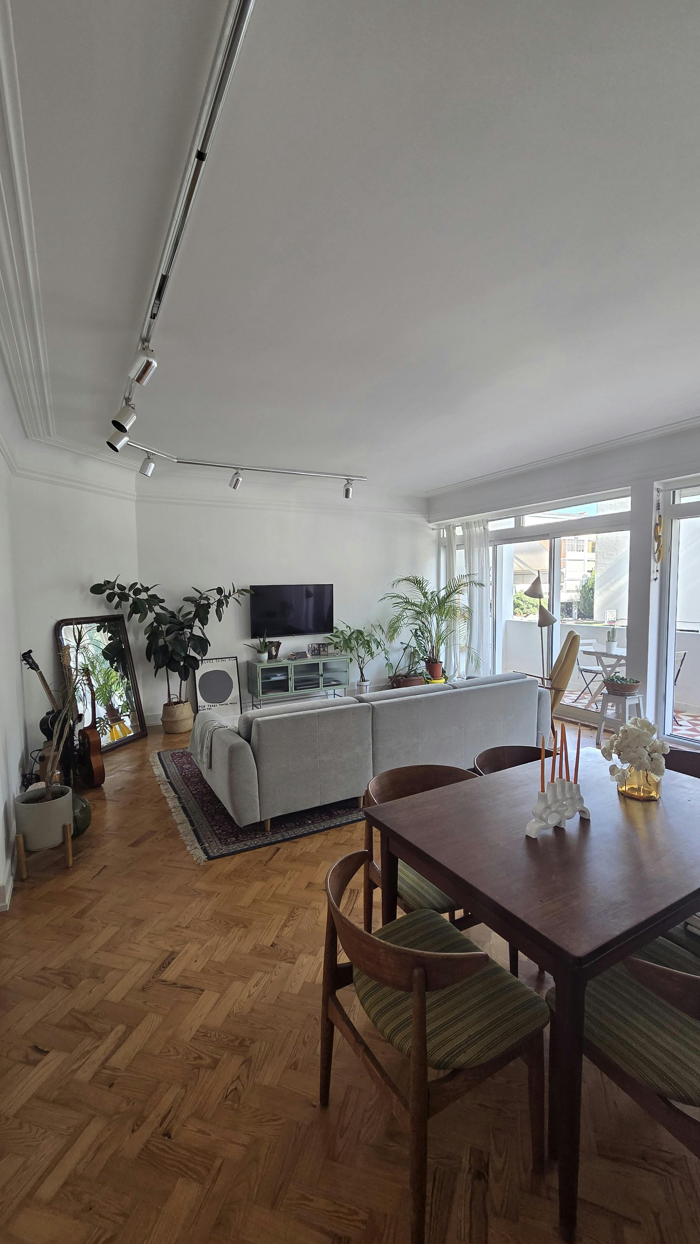 Wohnung zu mieten für 1.700 € pro Monat in Lisbon, Rua Antero de Figueiredo