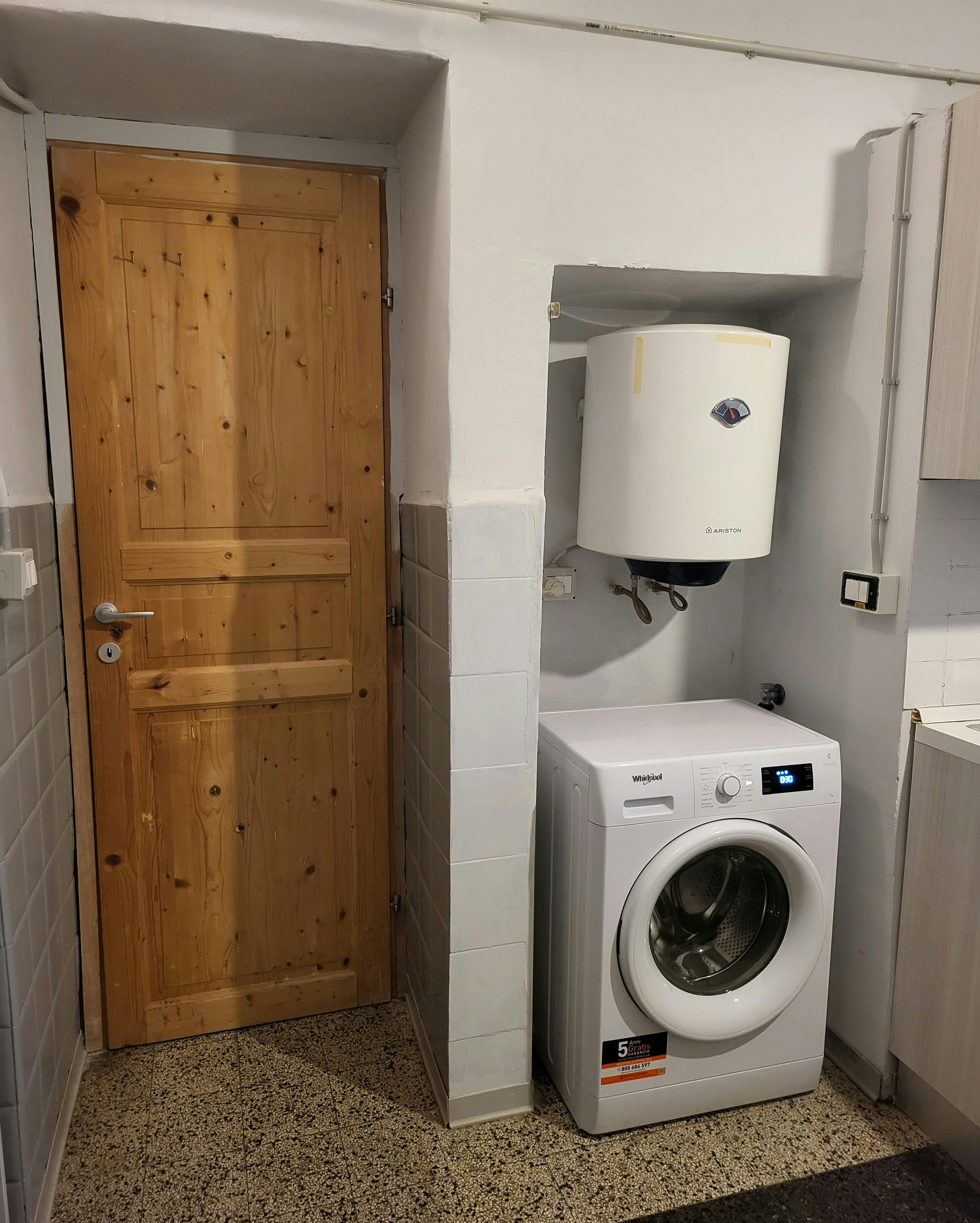 1-Bedroom Apartment in Via San Giuseppe Cottolengo, Livorno (1725376) room image 10