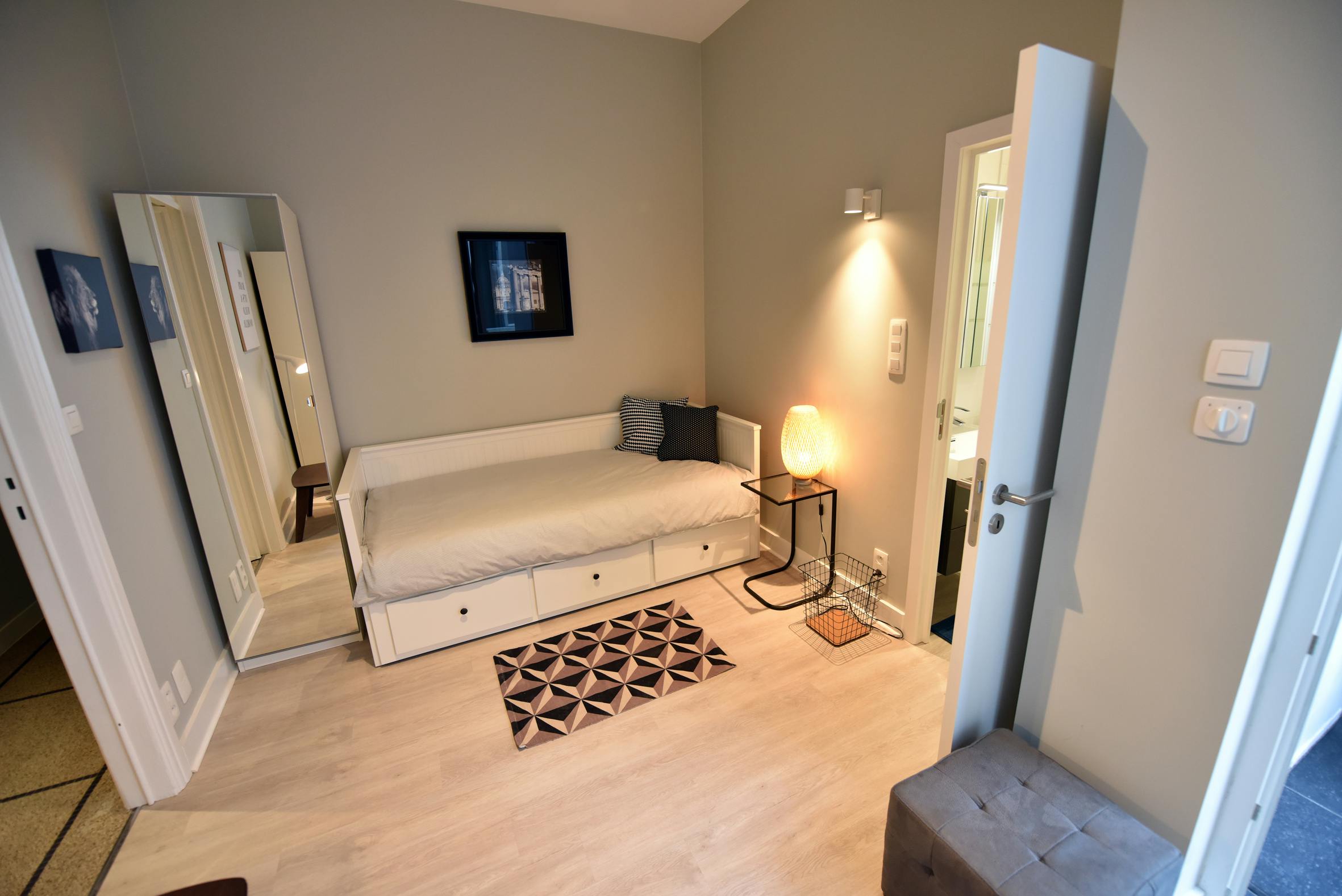 Rue de Toulouse, Brussels preview