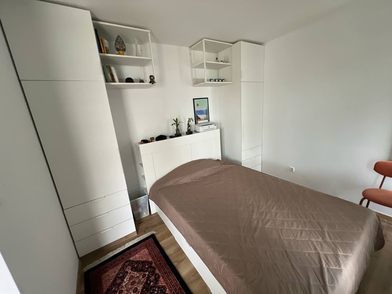 Schlangenbader Straße, Berlin preview