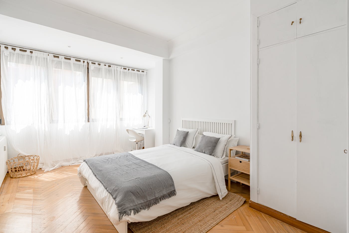 Private room in Calle del General Díaz Porlier, Madrid (1725446) room image 1