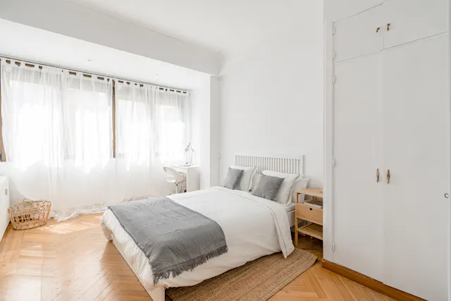 Private room in Calle del General Díaz Porlier, Madrid (1725446) room image 1