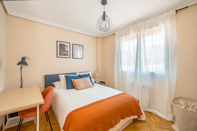 Private room in Calle de Villaamil, Madrid (1725450) room image 1