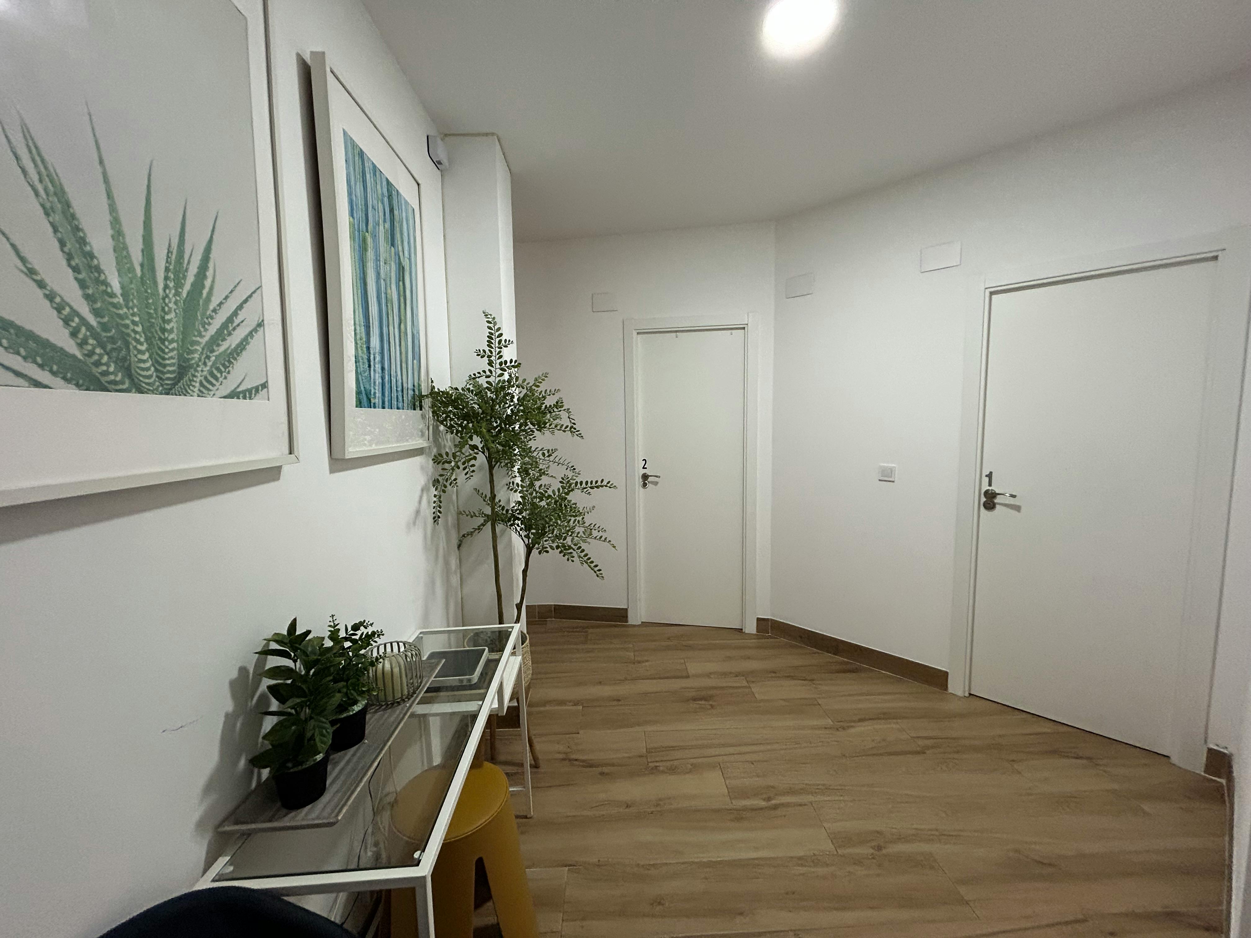 Private room in Carrer del Clariano, Valencia (1725454) room image 10