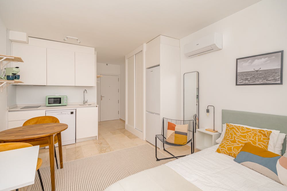 Private room in Calle de la Salvia, Madrid (1725456) room image 1