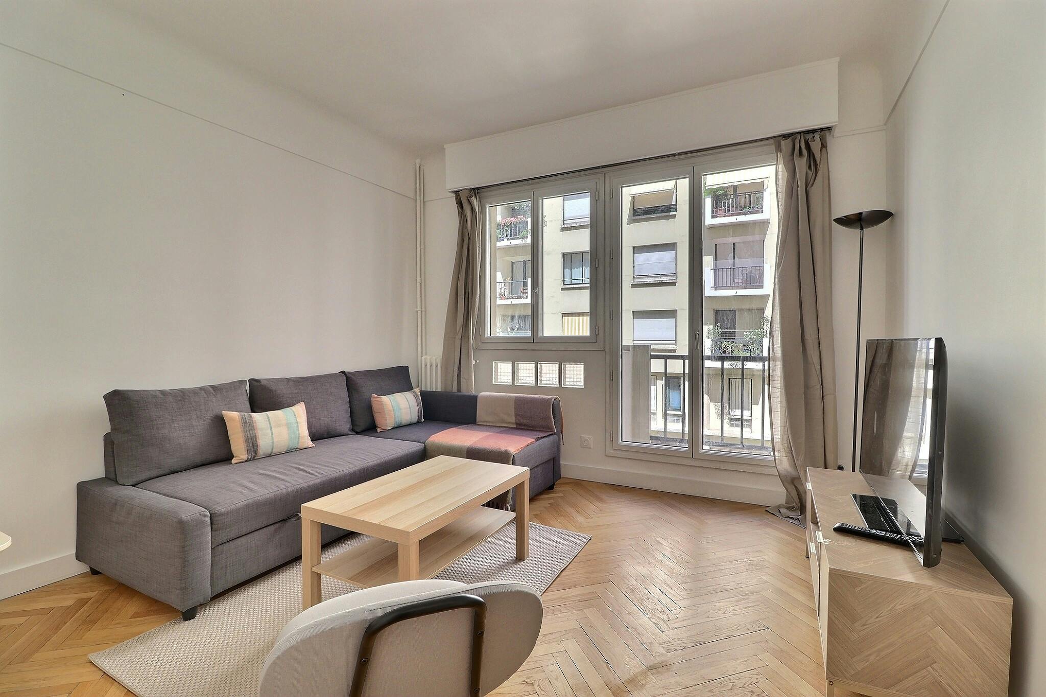 Mieszkanie do wynajęcia za 1696 € miesięcznie w mieście Paris, Rue de l'Université