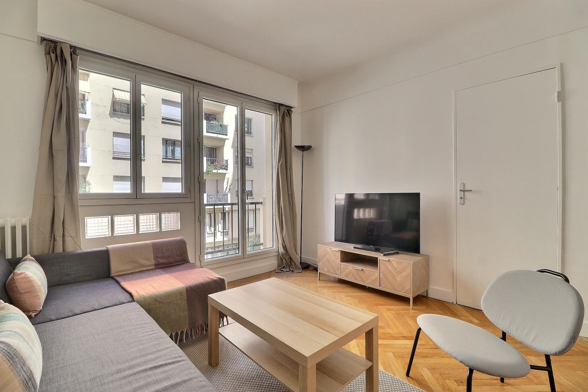 1-Bedroom Apartment in Rue de l'Université, Paris (1725501) ROOM 3