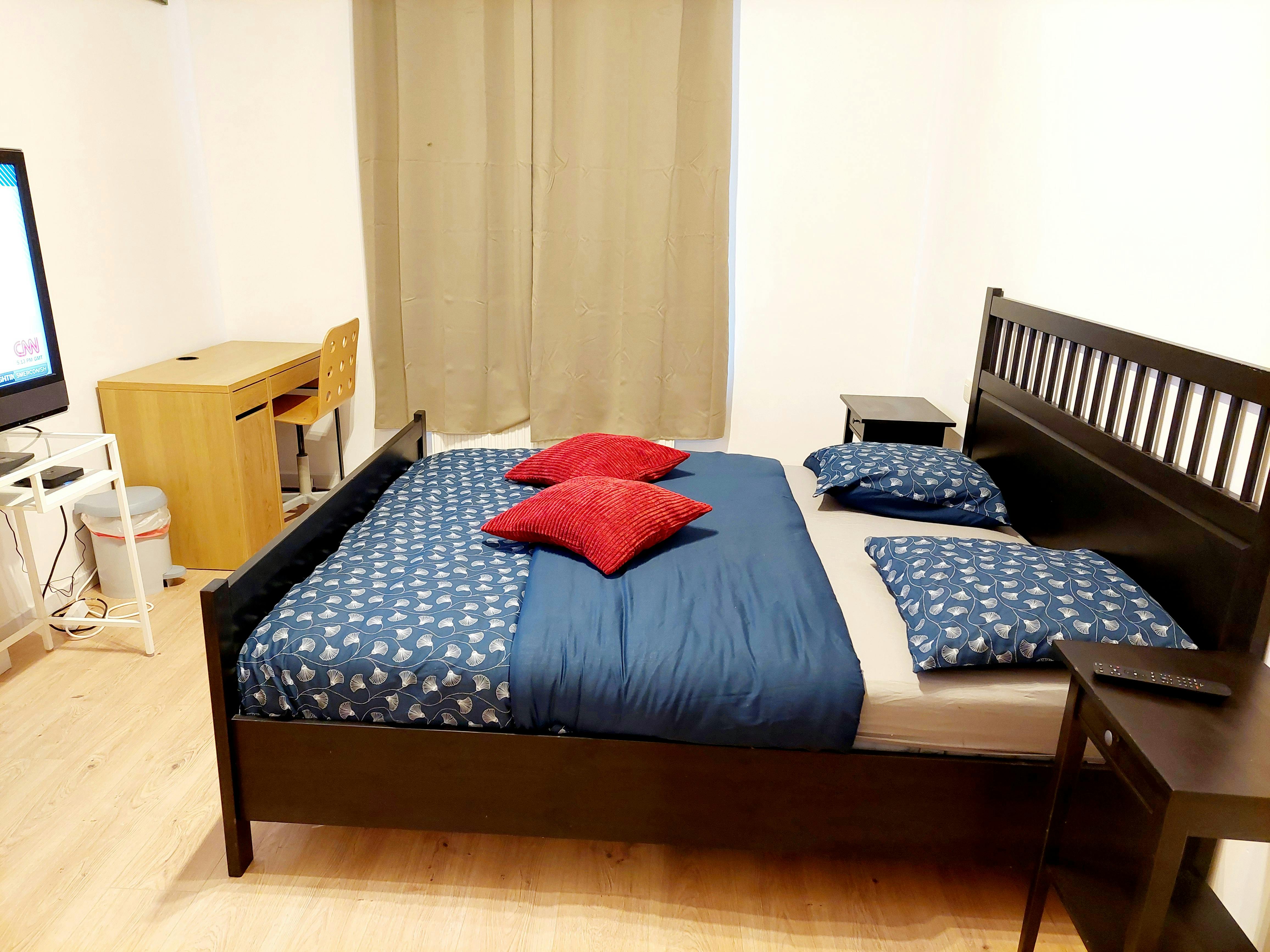 Wohnung zu mieten für 700 € pro Monat in Charleroi, Rue Jules Houssière