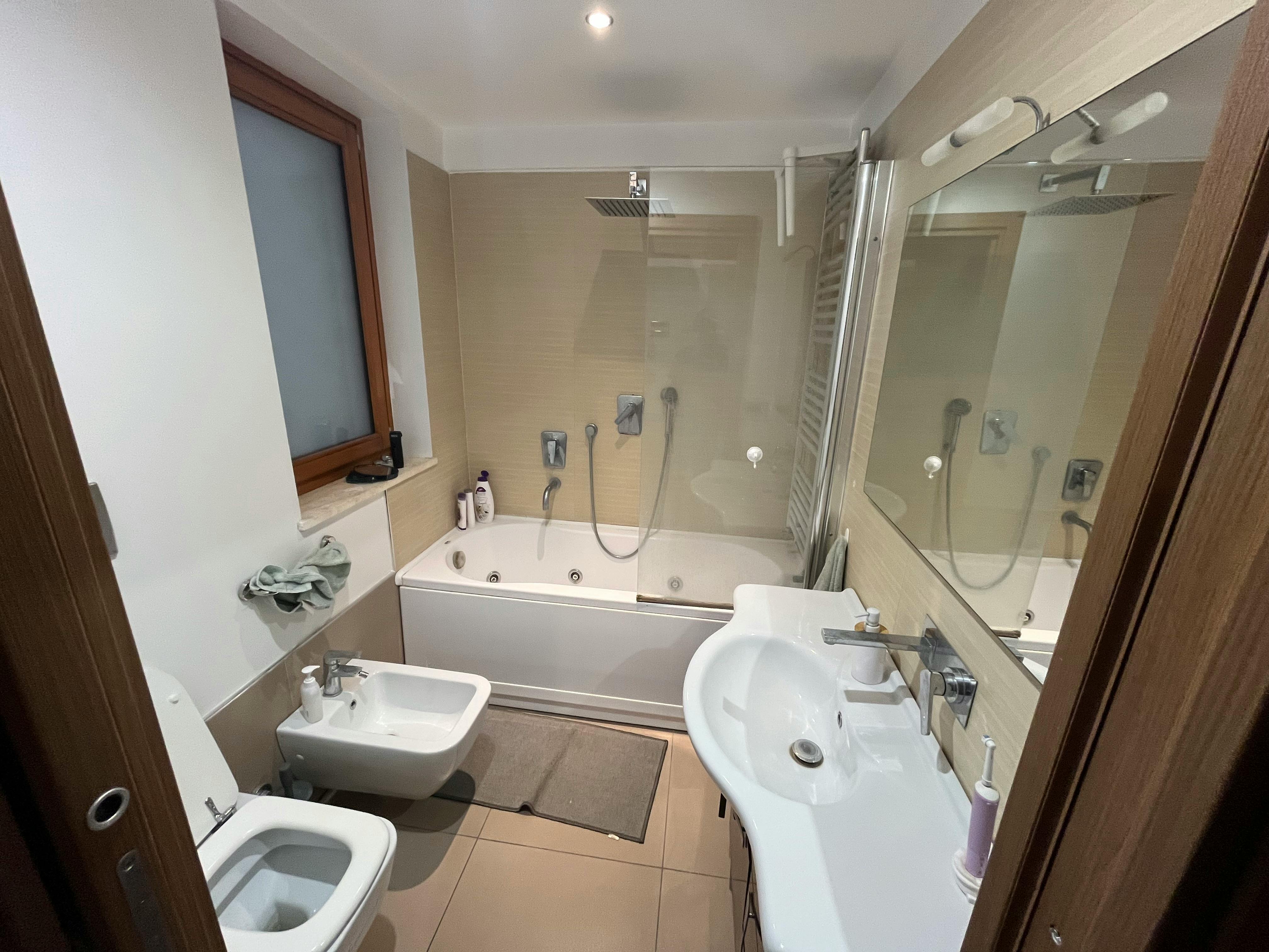 1-Bedroom Apartment in Via Giovanni Sinchetto, Rome (1725586) ROOM 2