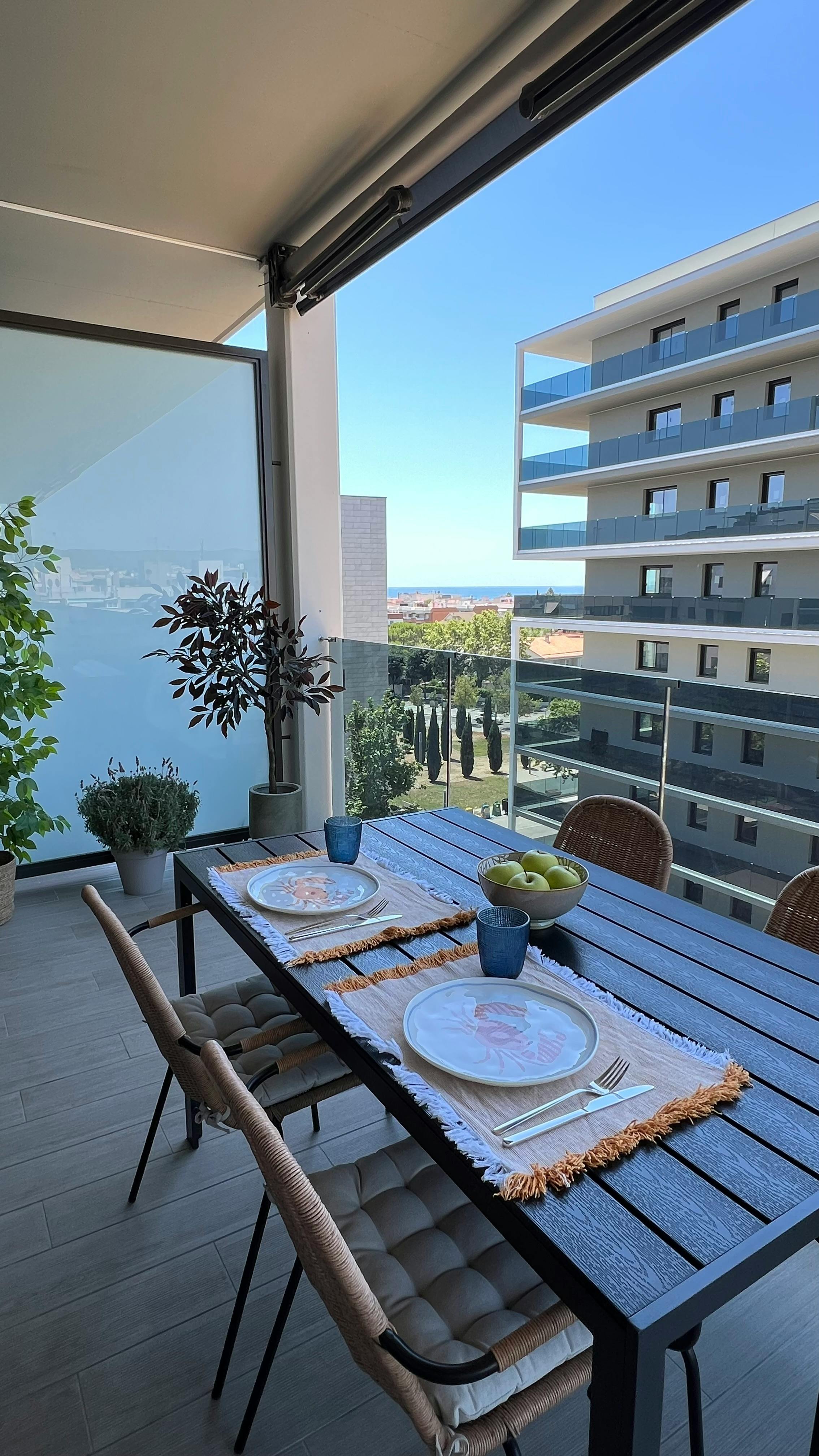Apartment for rent for €3,900 per month in Vilanova i la Geltrú, Carrer de l'Any dels Negats