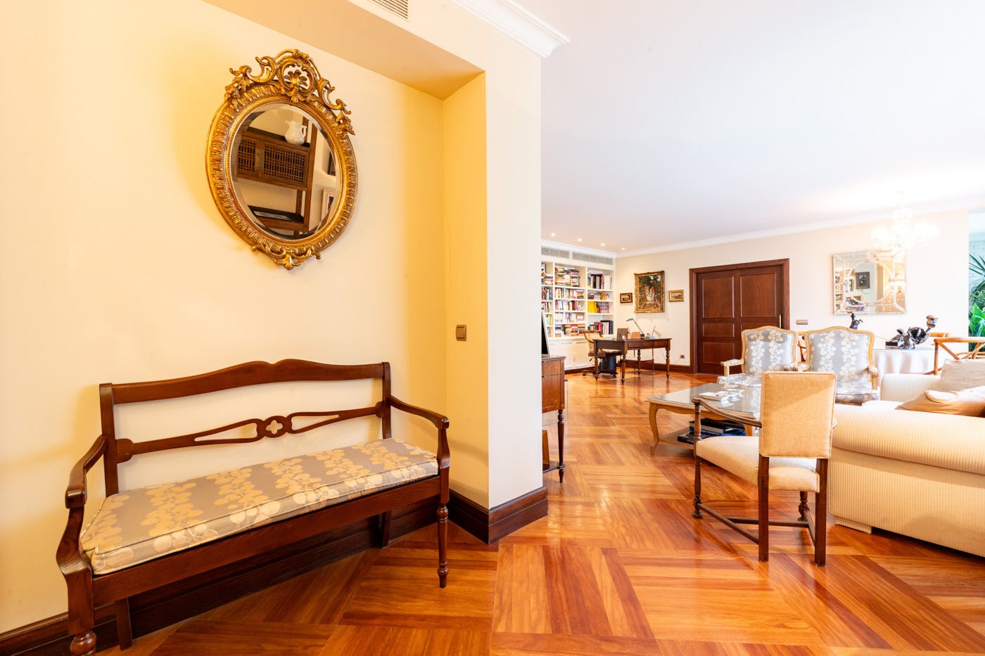 5-Bedroom Apartment in Calle del Tambre, Madrid (1725735) ROOM 4