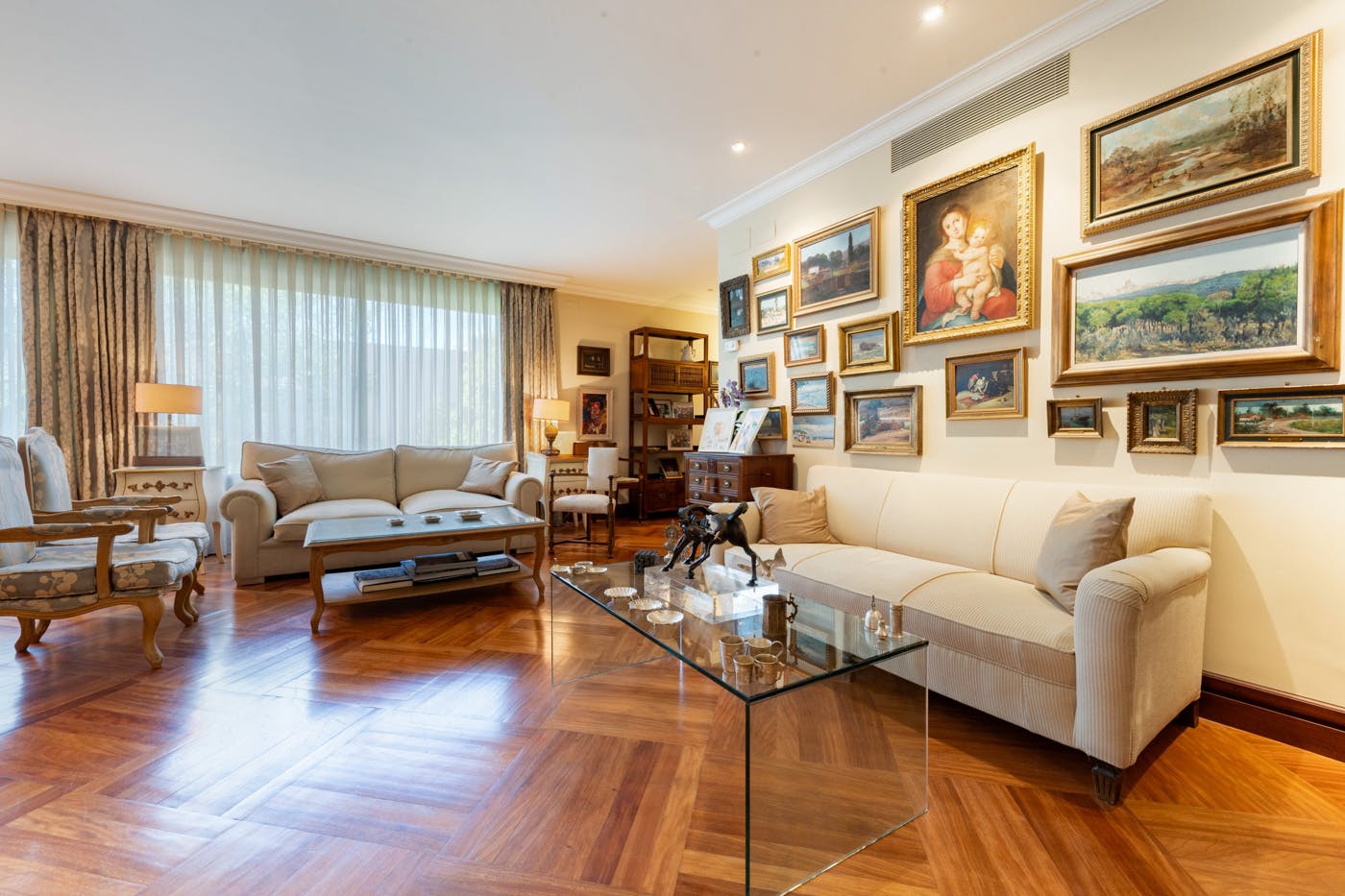 5-Bedroom Apartment in Calle del Tambre, Madrid (1725735) ROOM