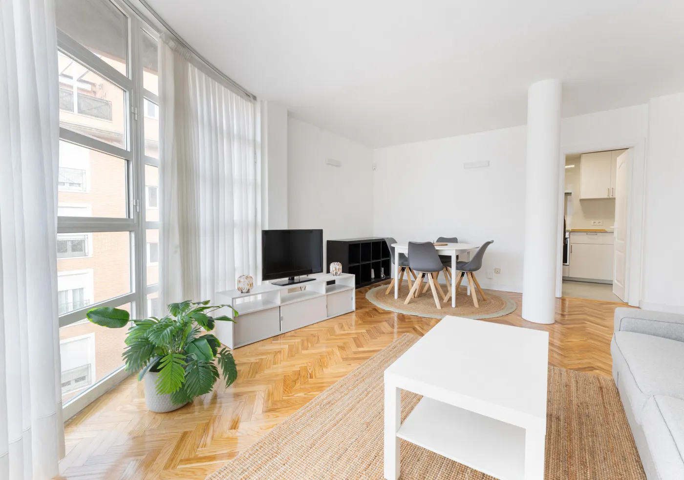 2-Bedroom Apartment in Calle de Fereluz, Madrid (1725790) ROOM 1