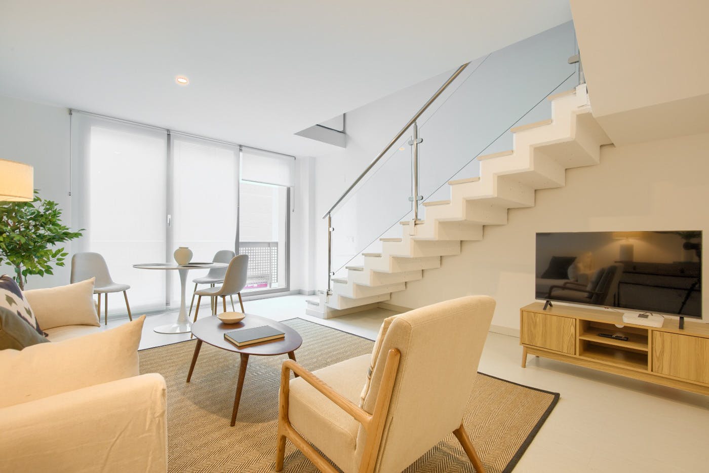 1-Bedroom Building in Avenida de Manoteras, Madrid (1725791) ROOM