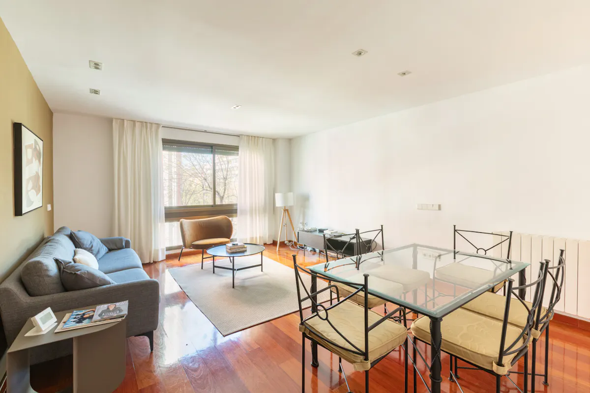 2-Bedroom Apartment in Calle de Zurbano, Madrid (1725797) ROOM