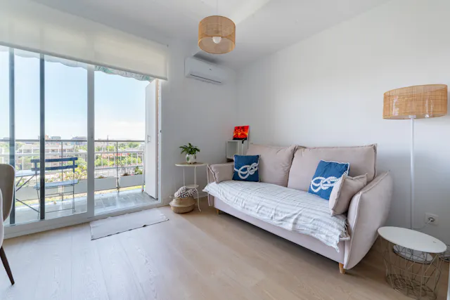 1-Bedroom Apartment in Calle de Manuel Ferrero, Madrid (1725800) room image 2