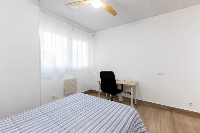 Building in Calle de San Manuel, Madrid (1725810) room image 10